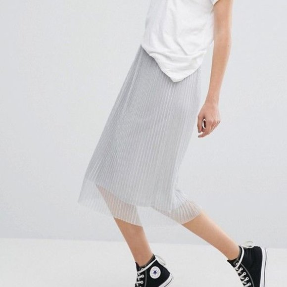 Pull & Bear Pleated Metallic Midi Skirt - Picture 2 of 3